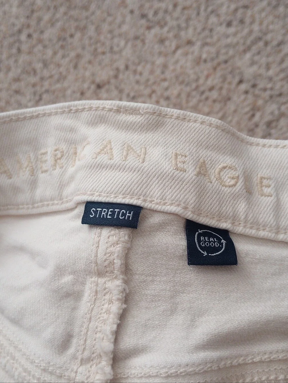 American Eagle White Cream Jean Shorts Super High Rise Relaxed Short Size 00